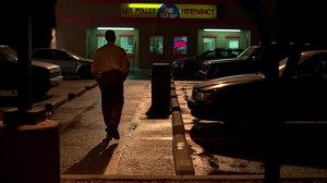 Гус (Густаво Фринг) - ломает телефон и выбрасывает в мусорку | Во все тяжкие (Breaking Bad)