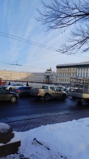 Дворцовая площадь. Эрмитаж. Санкт-Петербург.