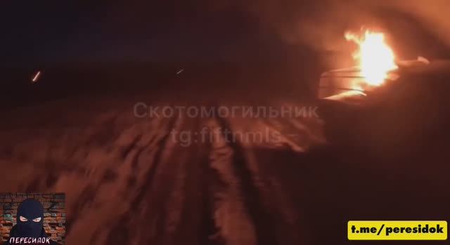 🫡 Ночной удар по машине ВСУ с видом от первого лица В результате издох какой-то ВСУшник Сосаня. смотреть онлайн