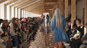 Показ женской коллекции Munthe осень-зима 2023-2024