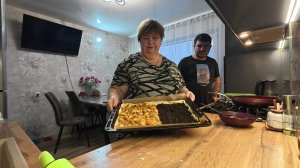 Домашние дела. Солнечные ванны  с девчатами. Сборный открытый пирог.