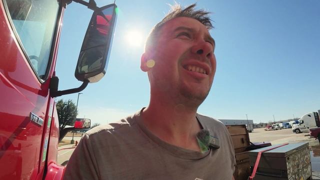 ВОЛЬВО СЫПЕТСЯ? Пчёлы в фильтре, замена амортизаторов и “секретный” груз в Техас