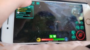 Смотрим обновление и нового динозавра в игре the cursed dinosaur isle на втором телефоне.