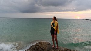 Ката Ной: идеальный вечер на пляже Пхукета