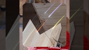 1000048529.mp4 (Собака наблюдает за устройством лестницы на 2 этаж в доме А-фрейм)