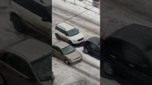 Зима она такая