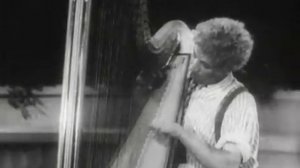 Официальный трейлер "Воры и охотники / Marx Brothers - Animal Crackers (1930)"