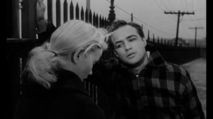 Официальный трейлер "В порту (1954)"