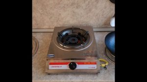 Профессиональная настольная газовая плита.