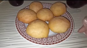 Деревенские будни//Отсадила Целовашкина с белой уточкой//Козотерапия//Напекла творожные булочки.