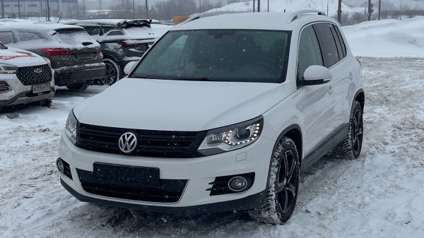 VOLKSWAGEN TIGUAN (2013)