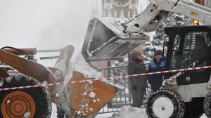 Сложные погодные условия сохраняются в Москве. Ожидается усиление снегопадов и температурные качели