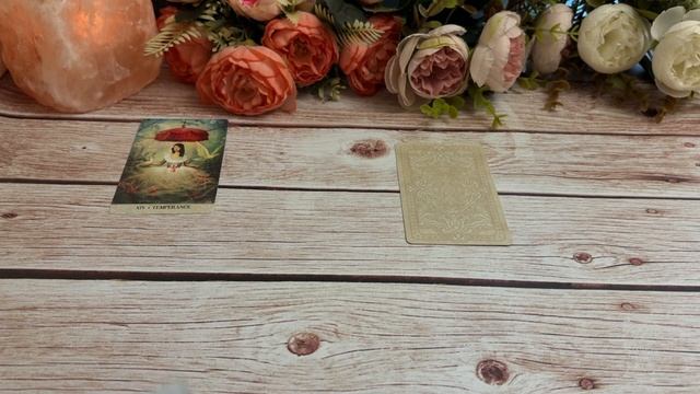 Он срочно хочет поговорить с тобой 🙋♂️❤️🔥💐Расклад по вариантам смотреть онлайн