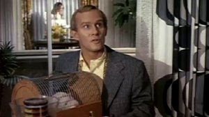 Официальный трейлер "Надо знать, где твой кролик (1972)"