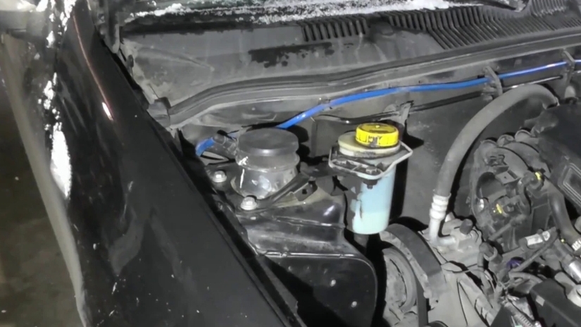 Замена верхней опоры передней стойки FIAT Albea