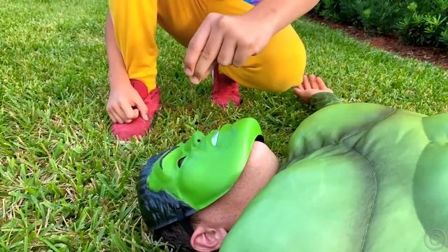 Настя и друзья играют в городе слайма смотреть онлайн