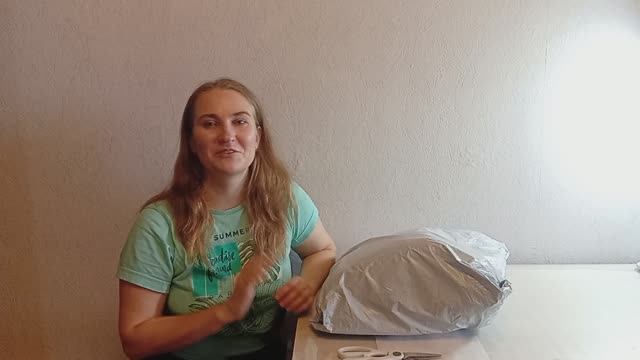 Распаковка с Машей. Стоит ли заказывать на китайских маркетплейсах? смотреть онлайн