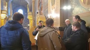 Богородице Дево, упование христианом, покрый, соблюди и спаси на Тя уповающих.