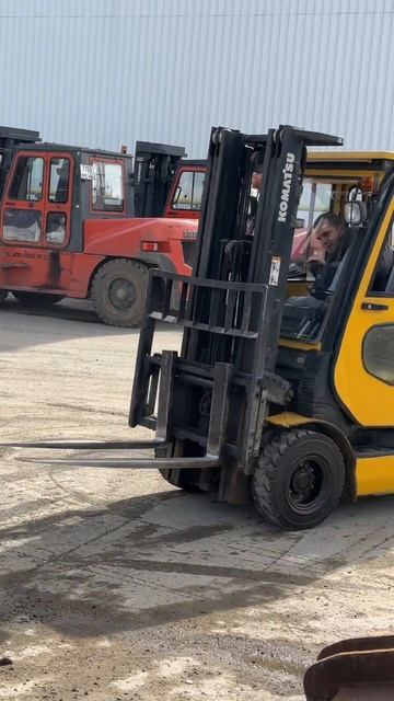 Комфортное движение без пробуксовок с цельнолитыми шинами Composit! 💪