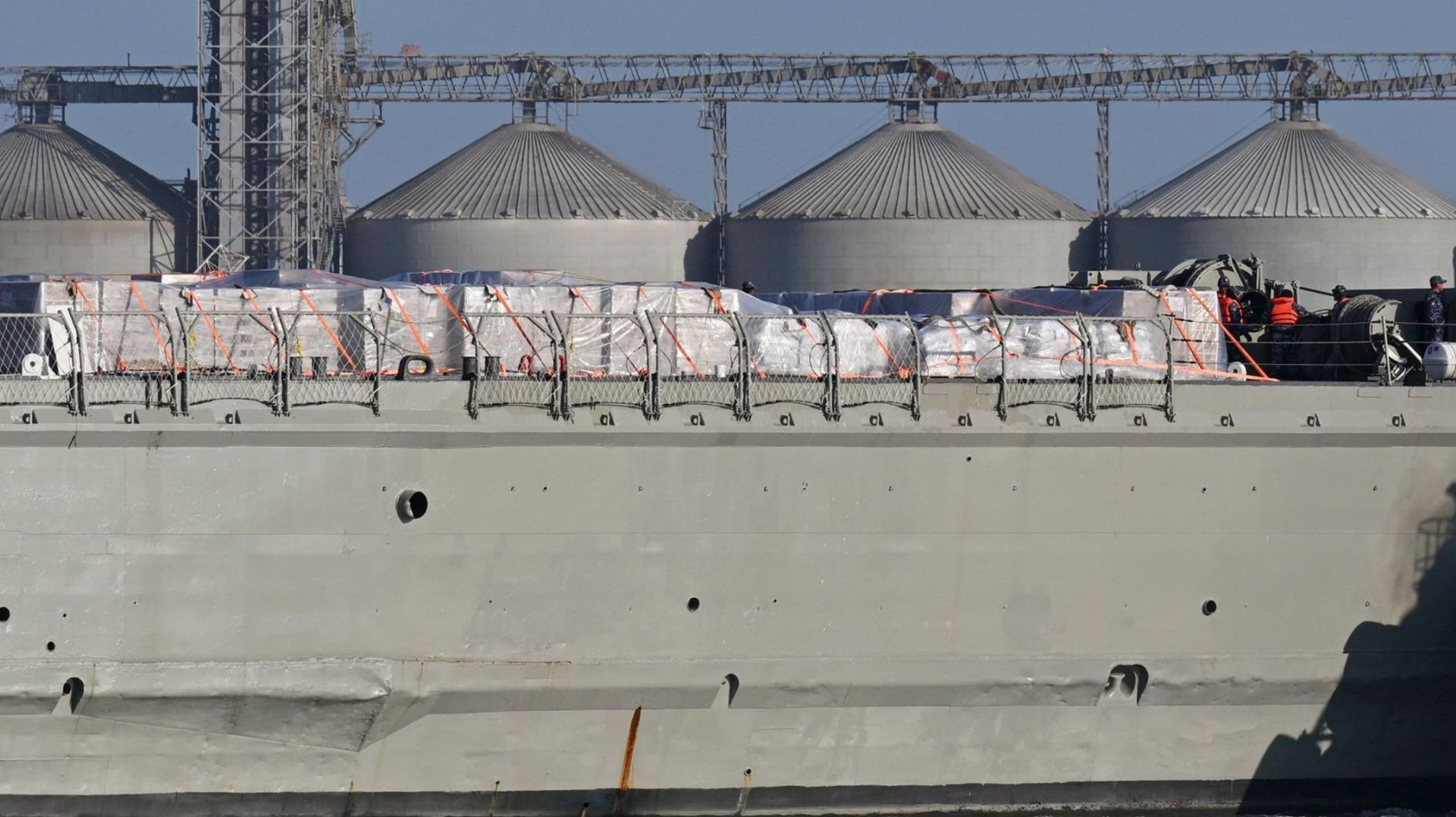 Корабли ВМС Мексики доставили на Кубу более 800 тонн гуманитарной помощи смотреть онлайн