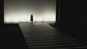 Показ женской коллекции Alberta Ferretti весна-лето 2026