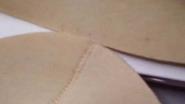 Корсет с уголком Урок 4а Сборка поролоновой чашечки