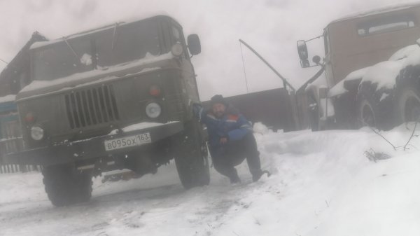 Пригнали Газик 66