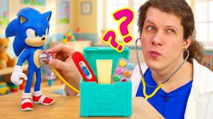 Что у доктора в аптечке? Играем в больницу в Веселой школе! ⚕️