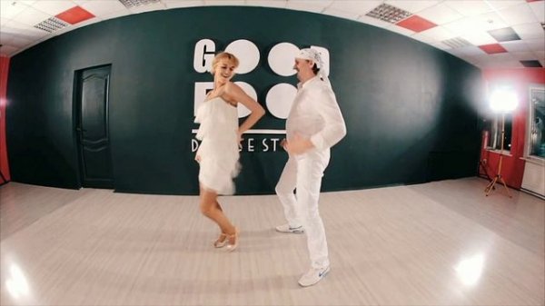 Валерий Плесеинов - Белое платье