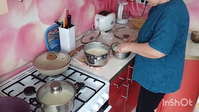 Плету кашно/зарубила петушков/как живут в русской деревне... смотреть онлайн