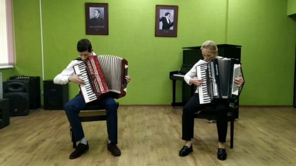 2_5294062687179805366.mp4