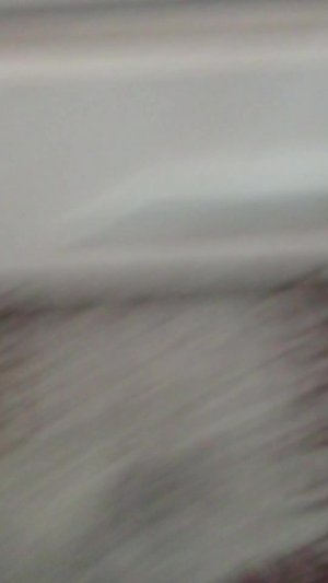 показываю бумажную косметику