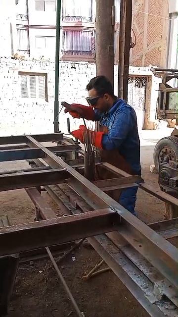 Сварщик, Египет