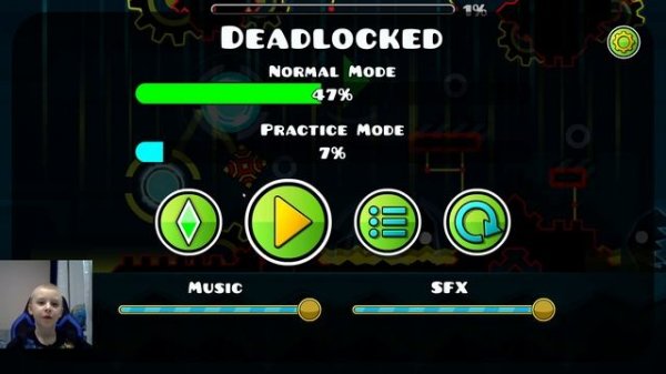 Весело играем в Geometry Dash