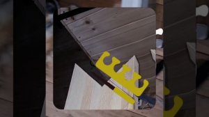 1000048531.mp4 (Собака наблюдает за устройством лестницы на 2 этаж в доме А-фрейм)