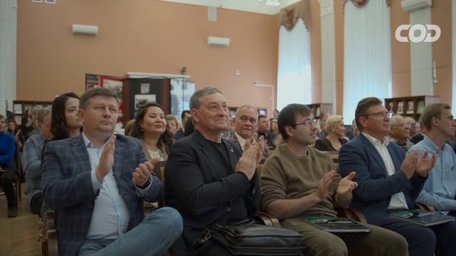 Презентация книги "Челябинский автобус. Первые 100 лет"