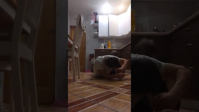 Не умеющий учит