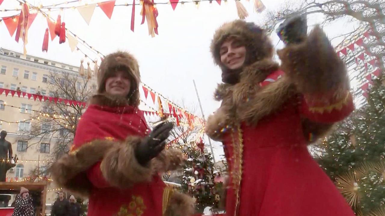 Фестиваль "Масленица" объединил 30 площадок по всей Москве. смотреть онлайн