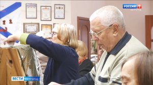 Волонтеры "Русского тыла" плетут маскировочные сети для бойцов в зоне СВО