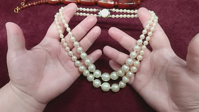 281. Европейская и американская винтажная бижуьерия смотреть онлайн