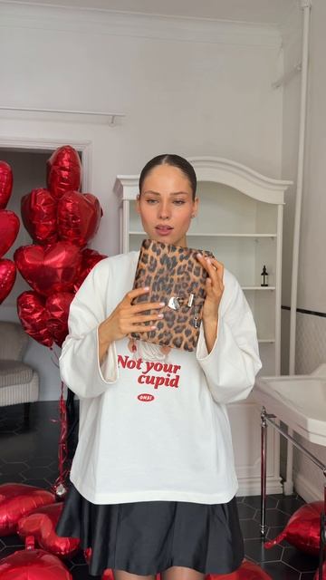 LETRESÓR × ONSI запустили свою версию стрелы Купидона смотреть онлайн