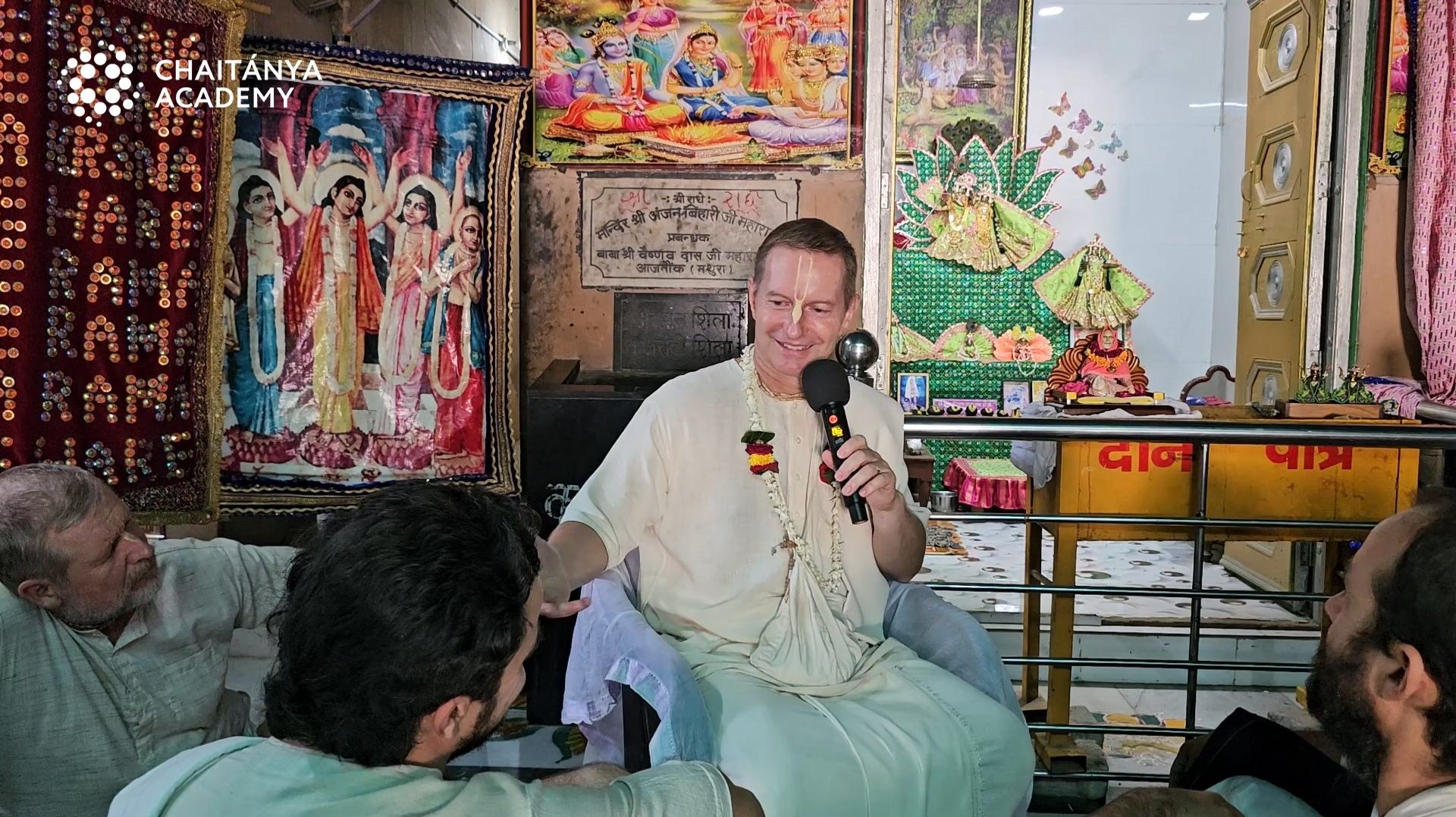 Анджанок - 2024-10-26 - Шри Прем Прайоджан