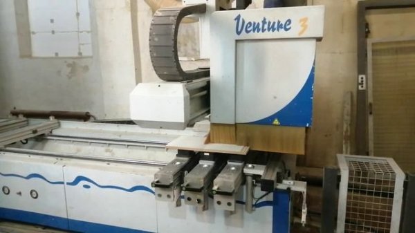 Weeke Optimat BHC Venture 3 - многофункциональный обрабатывающий центр с ЧПУ