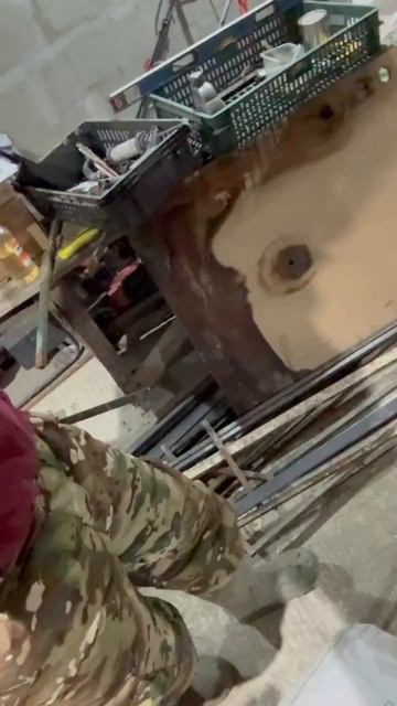 Разбираем завалы из сараев. Готовимся к сносу старых сараев.