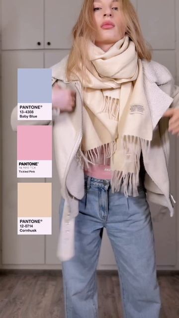 шарф в молочно-банановом оттенке
#399147945 смотреть онлайн