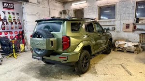 Шумоизоляция нового TANK 400. Разбор пола, дверей и багажника.