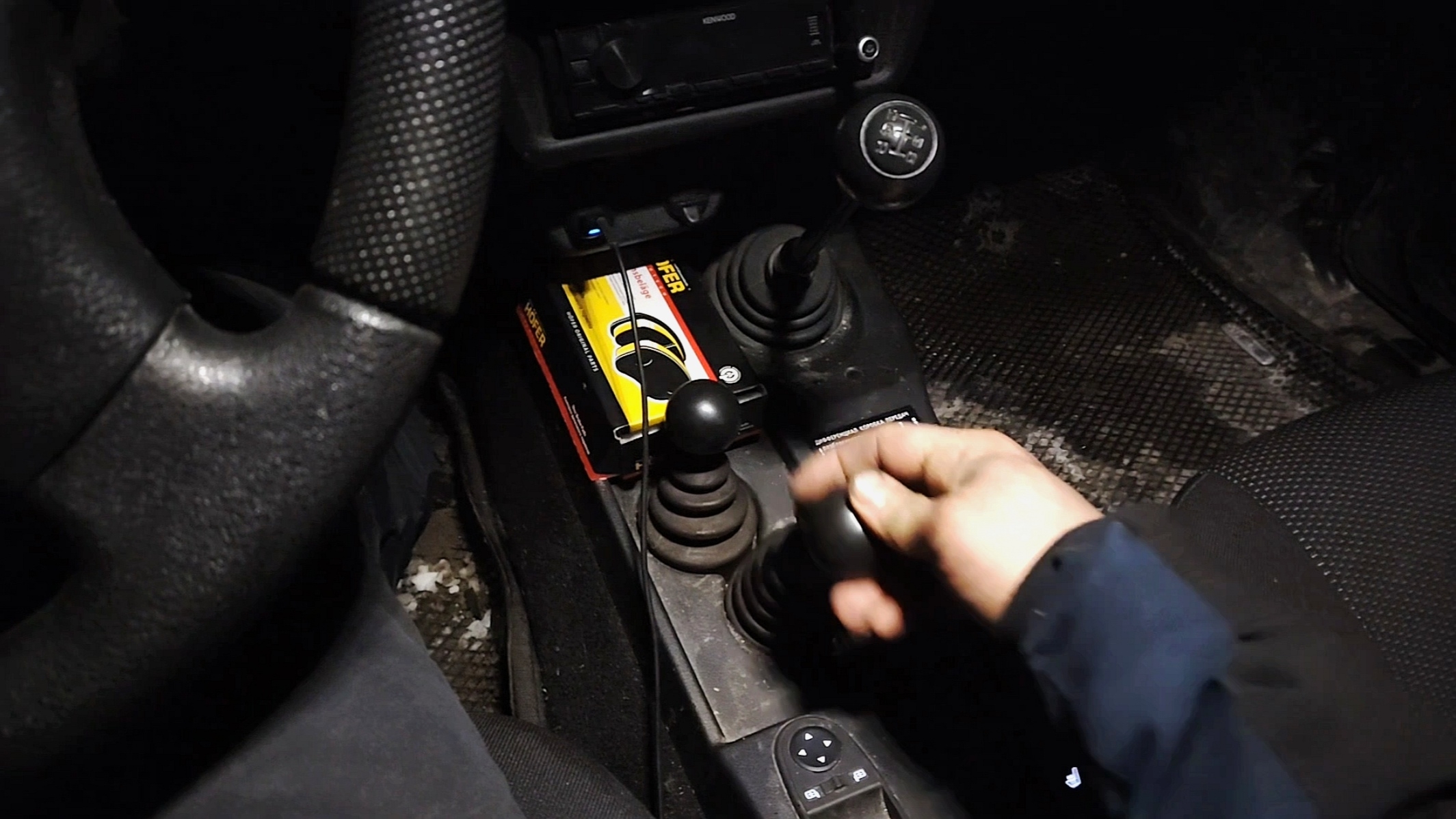 Нива БРОНТО 2024. Отвалился рычаг раздатки. смотреть онлайн