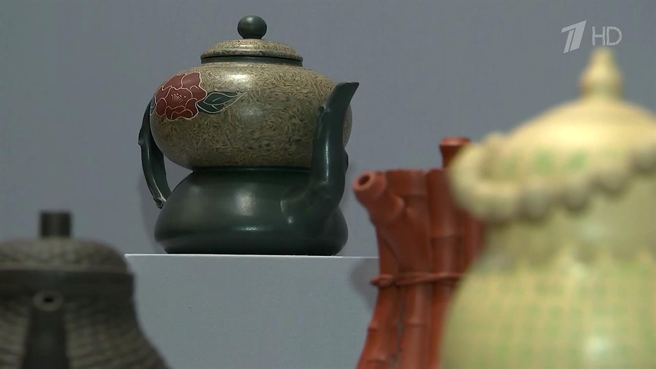 В Эрмитаже широкой публике впервые показывают уникальные экспонаты из Поднебесной. смотреть онлайн