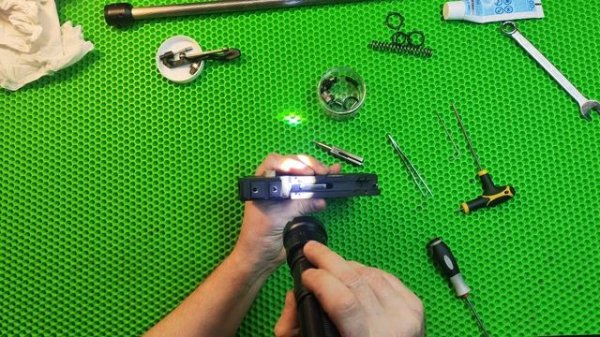 Crosman Benjamin Kratos кал.6,35 мм.. Небольшой ремонт после ремонта.