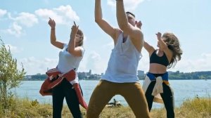 алкоголик (сибирская пародия на алкоголичку) 
.mp4